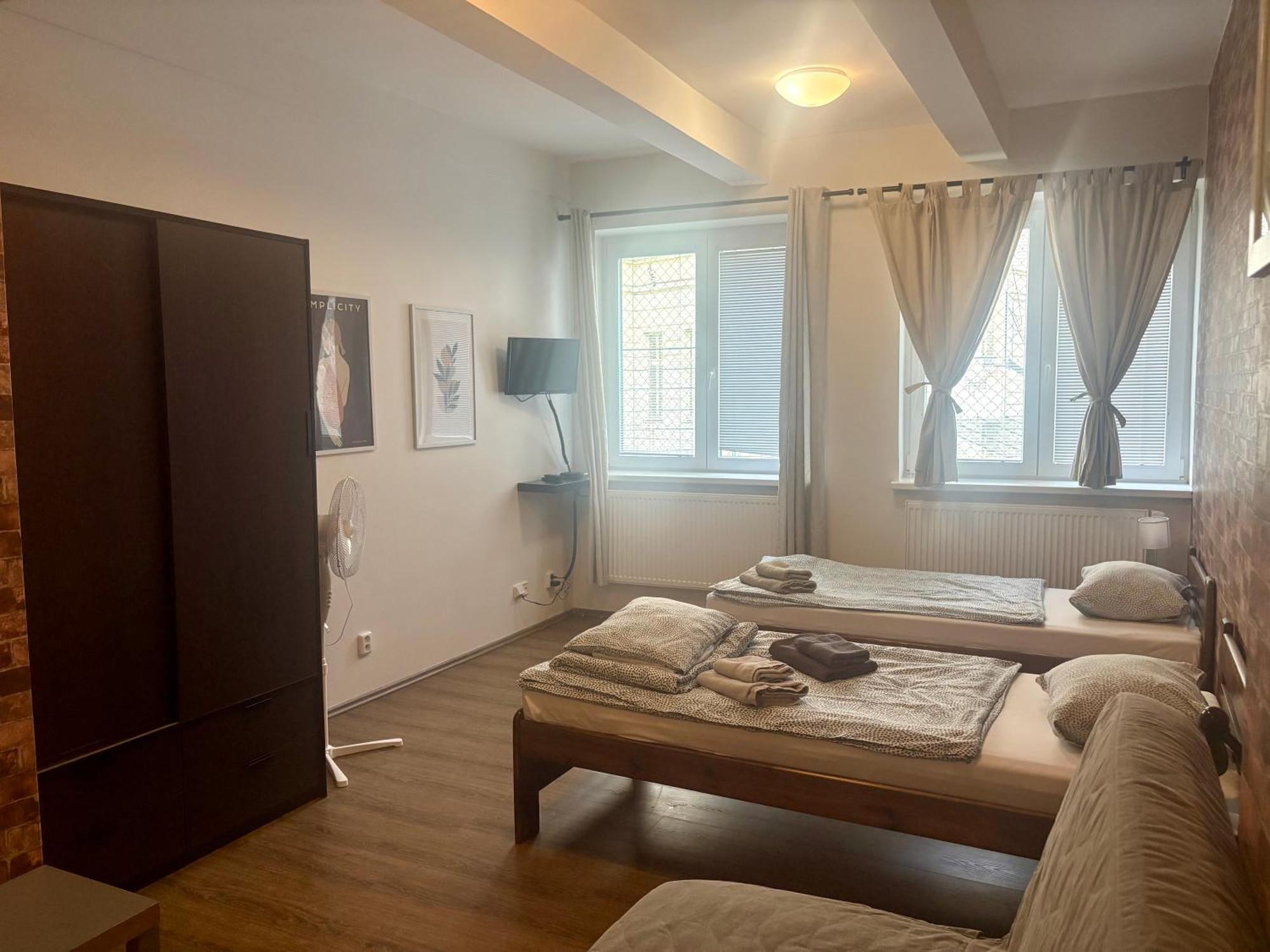 Zizkov Cosy Studio Apartments Прага Екстериор снимка