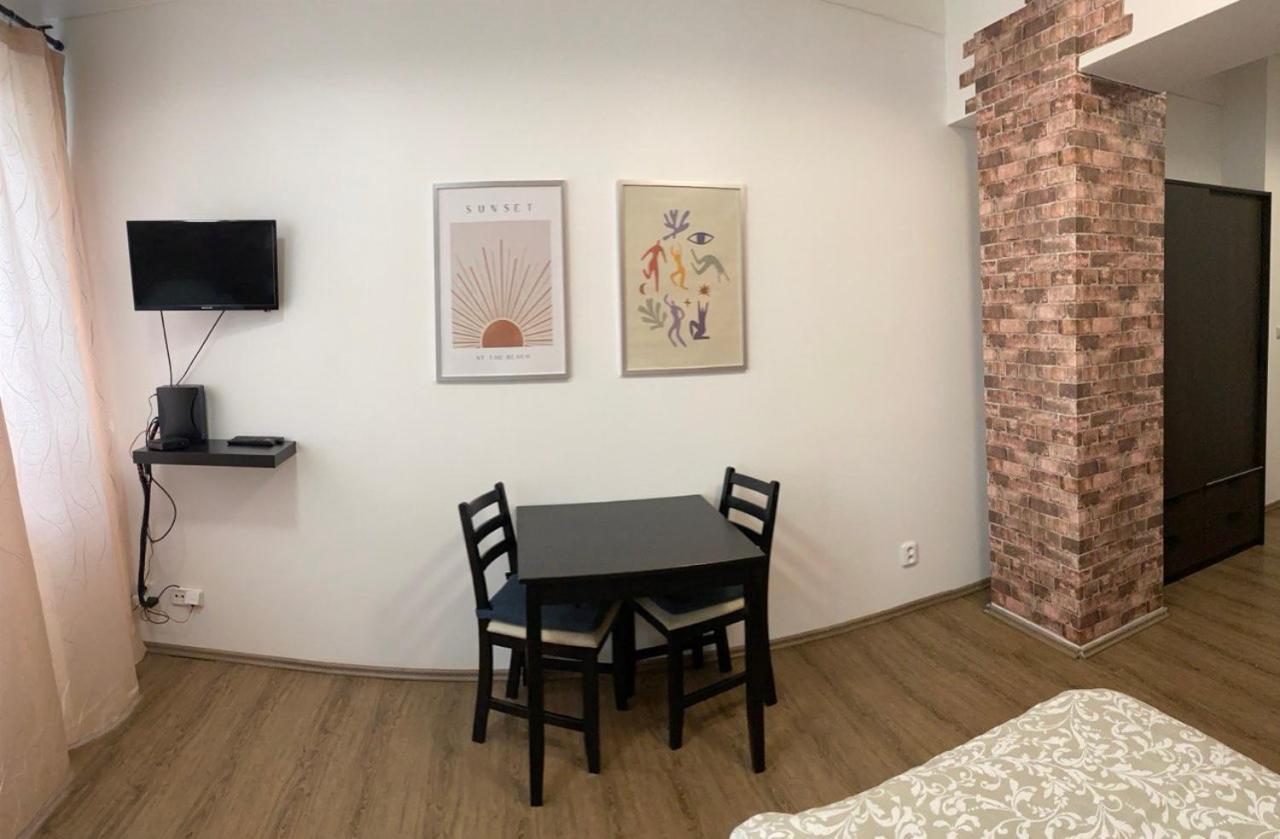 Zizkov Cosy Studio Apartments Прага Екстериор снимка