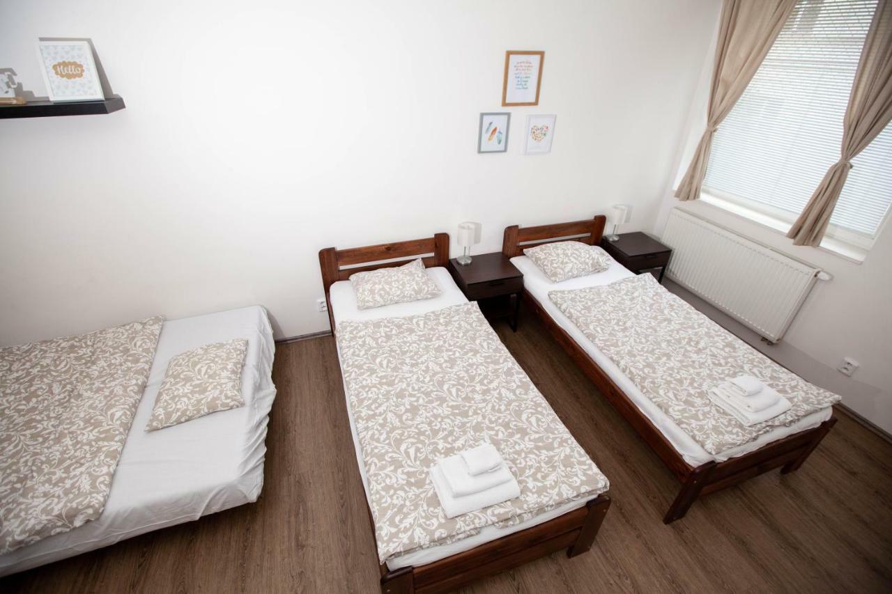 Zizkov Cosy Studio Apartments Прага Екстериор снимка